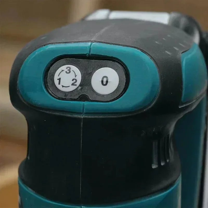 Makita DBO180Z 18V Brushless C - Random Orbital Sander 评论和价格